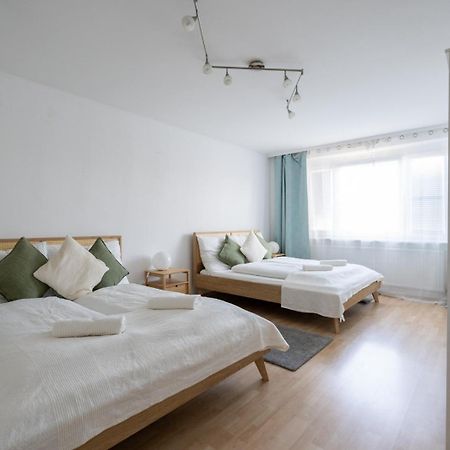 Two Bedrooms - 85 Squaremeters - 4 Min To U6 Dresdner Str Wina Bagian luar foto