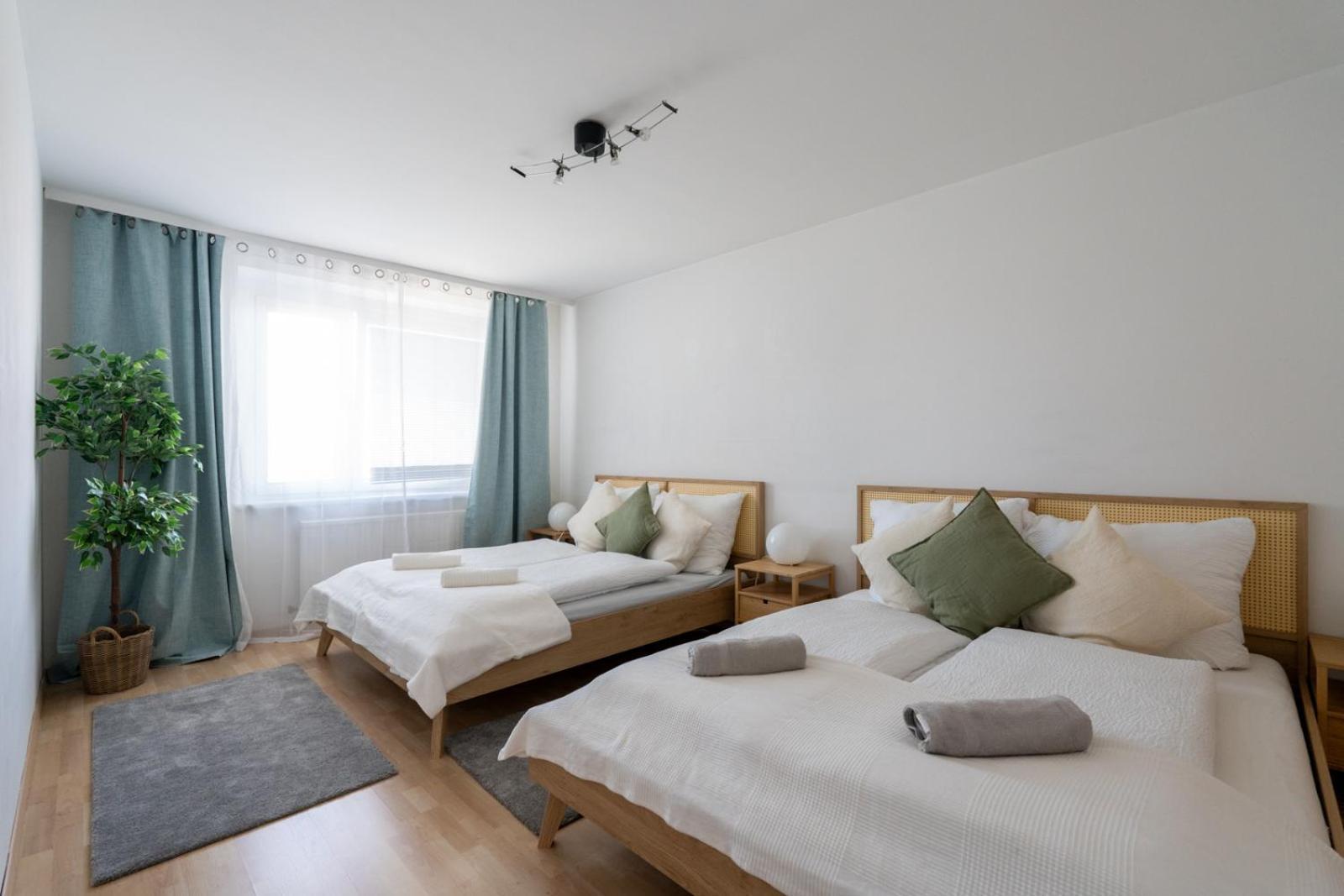 Two Bedrooms - 85 Squaremeters - 4 Min To U6 Dresdner Str Wina Bagian luar foto
