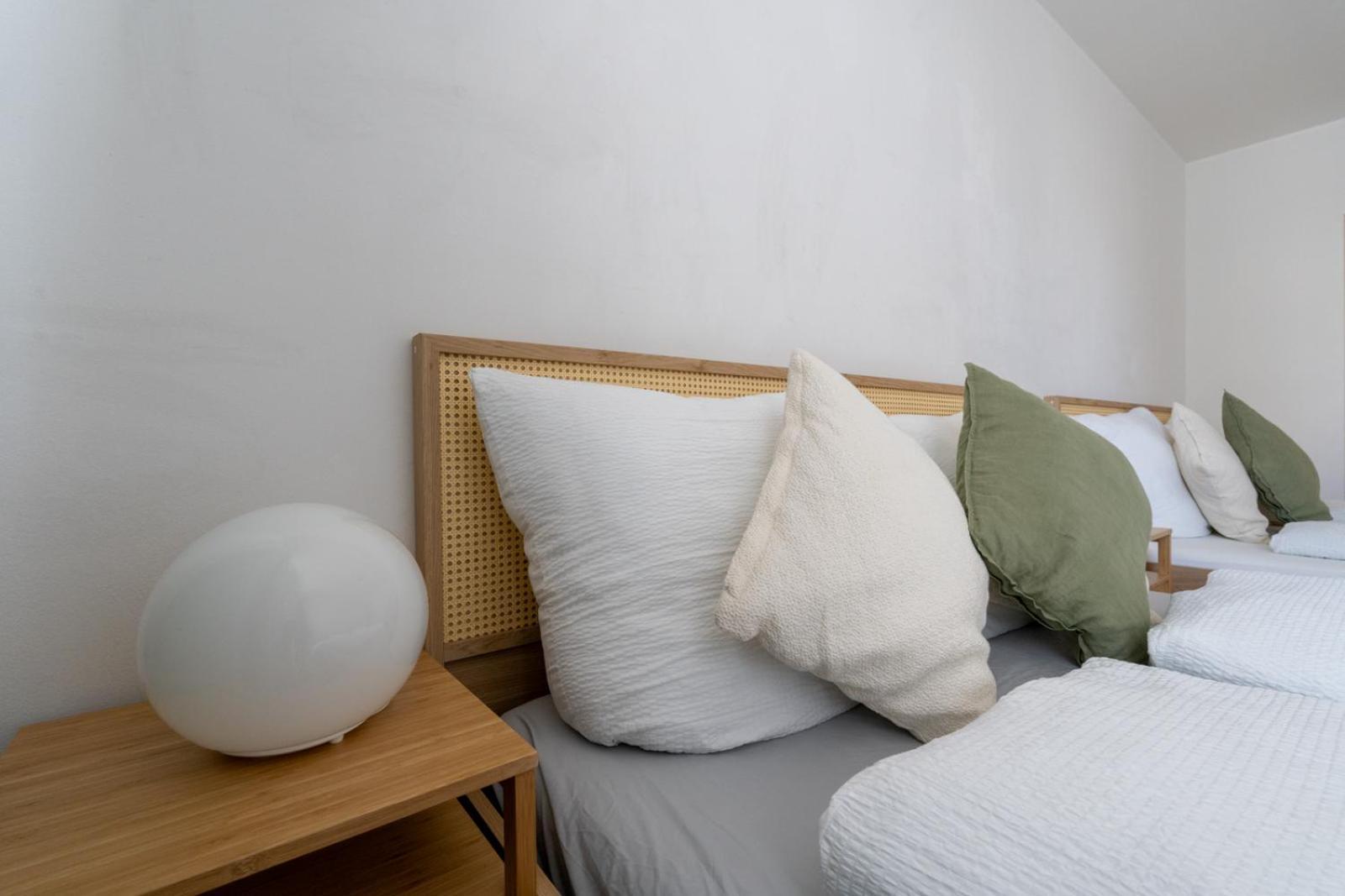 Two Bedrooms - 85 Squaremeters - 4 Min To U6 Dresdner Str Wina Bagian luar foto